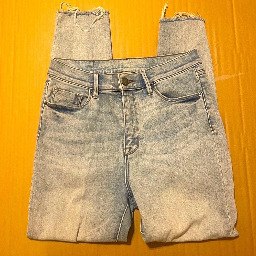 Urban Outfitters BDG Light Wash Stretchy Ripped Jeans - Size 8